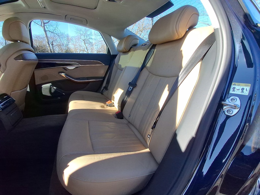 Thumbnail: 2019 Audi A8 - 11