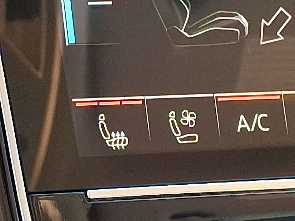 Thumbnail: 2019 Audi A8 - 24