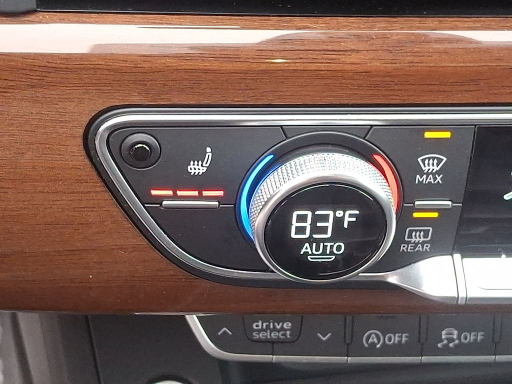 Thumbnail: 2023 Audi A4 - 24