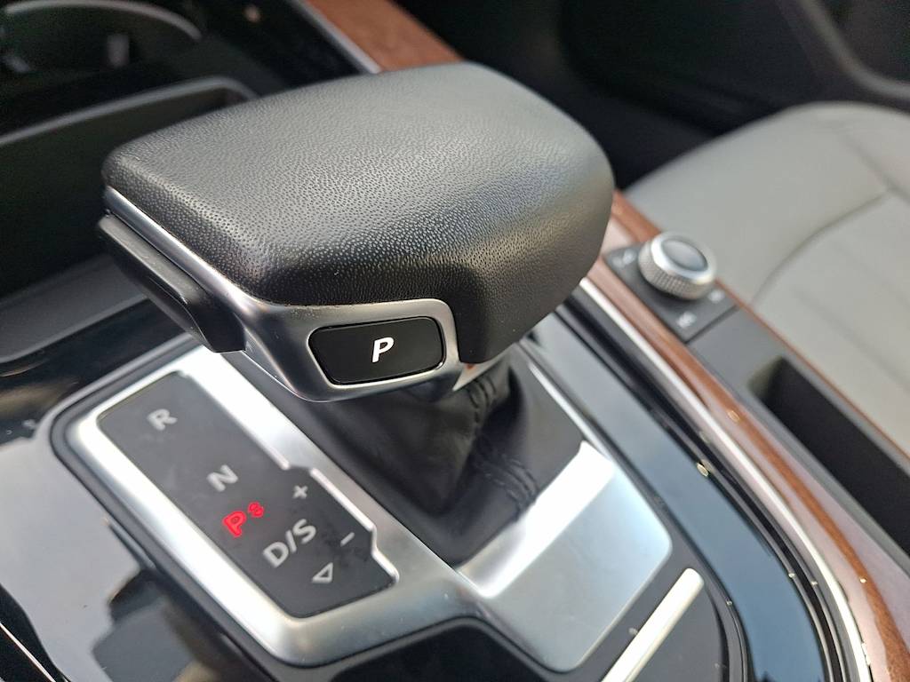 Thumbnail: 2023 Audi A4 - 13