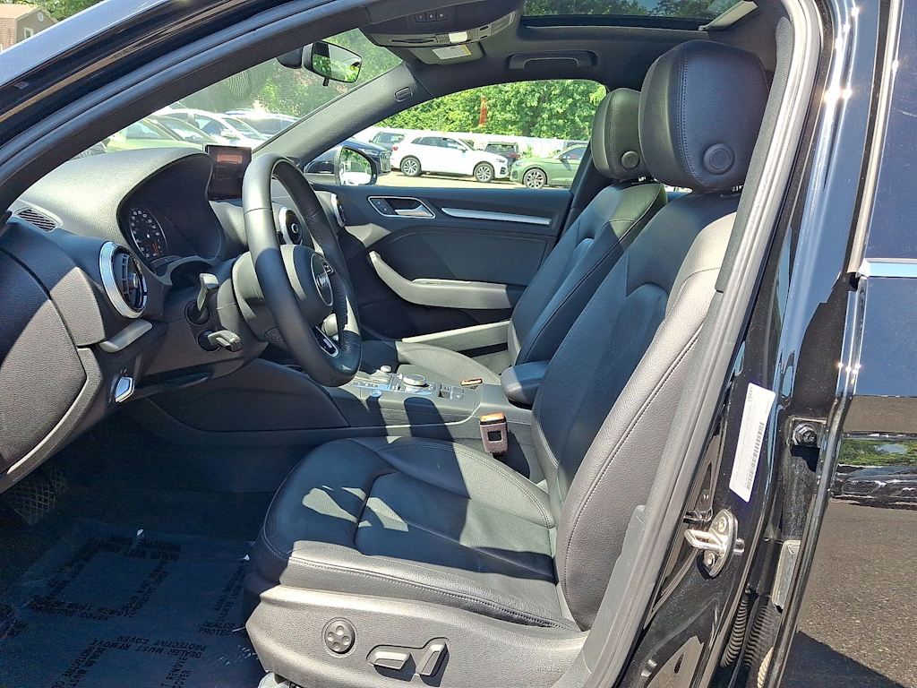 Thumbnail: 2019 Audi A3 - 10