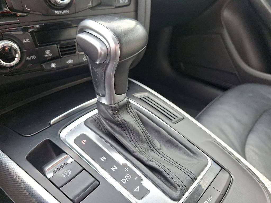 Thumbnail: 2015 Audi A4 - 13