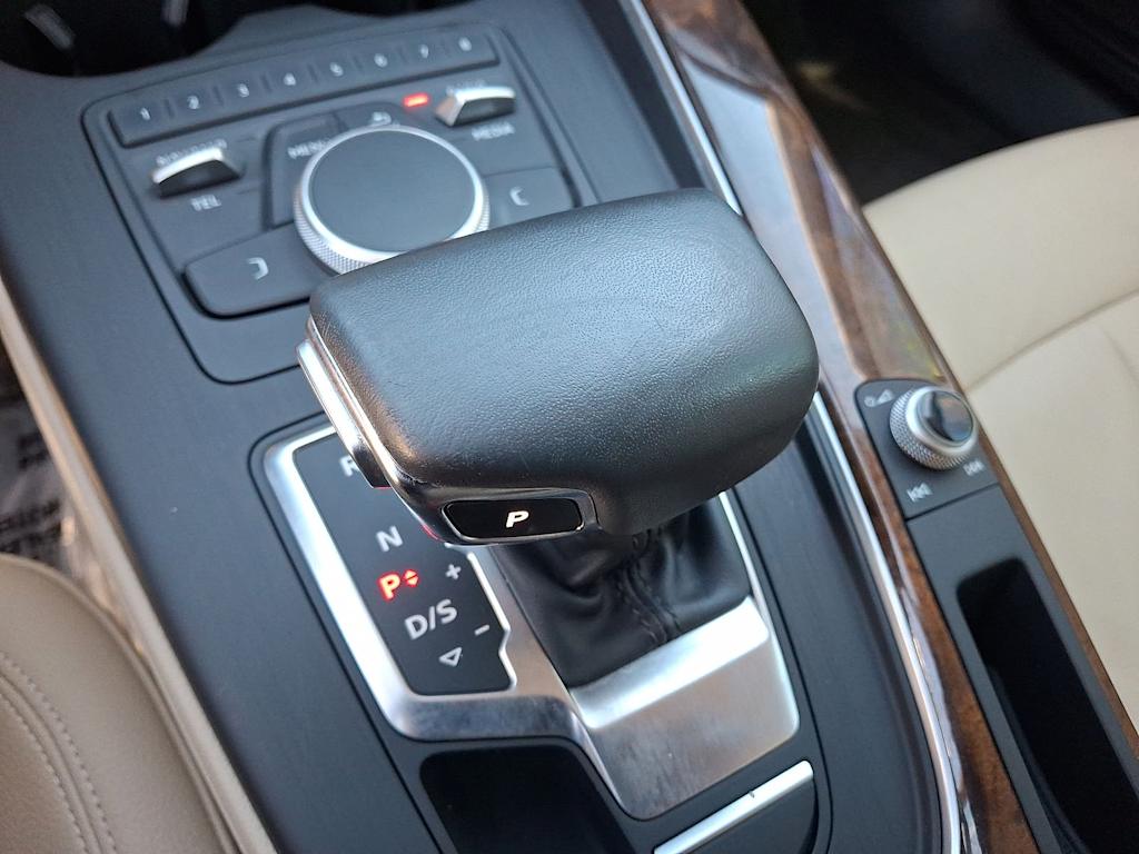 Thumbnail: 2019 Audi A4 - 15