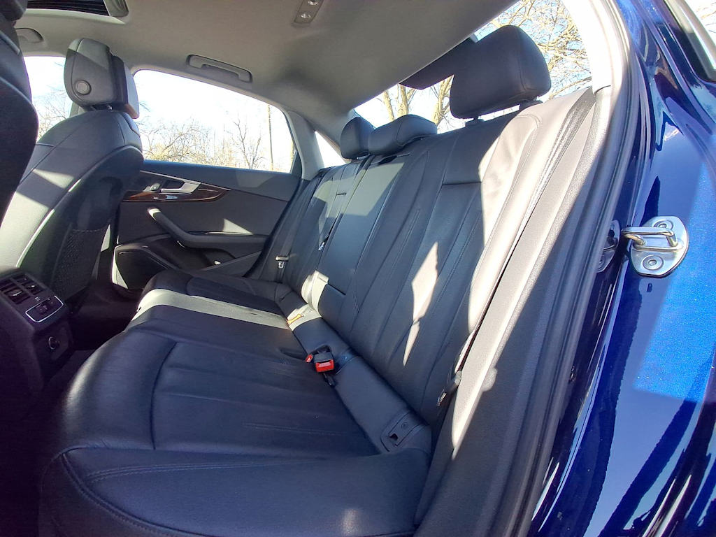 Thumbnail: 2019 Audi A4 - 11