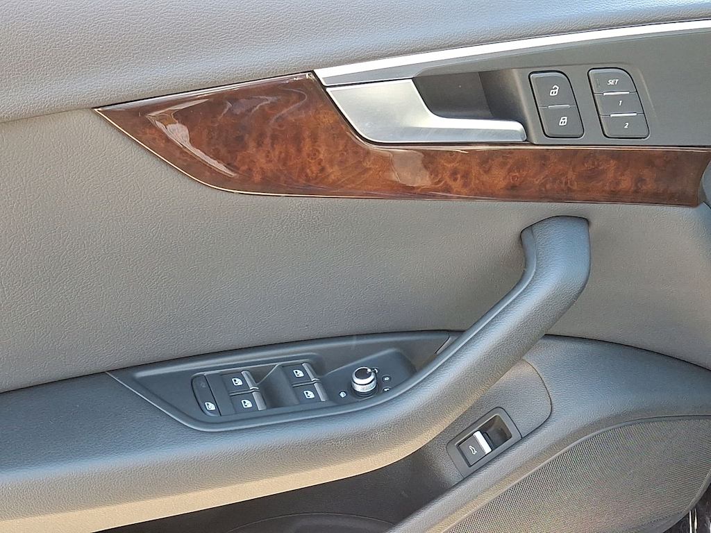 Thumbnail: 2019 Audi A4 - 19