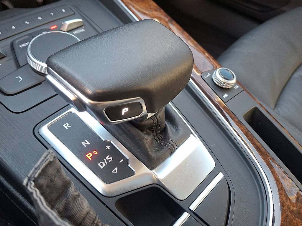 Thumbnail: 2019 Audi A4 - 13