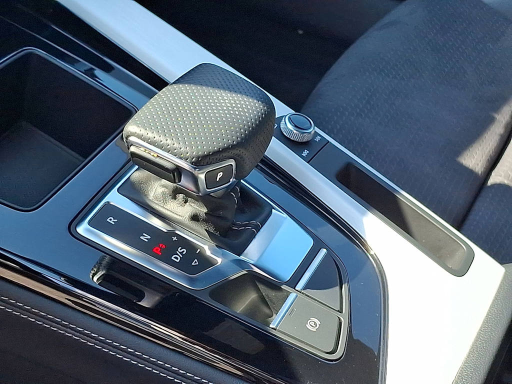 Thumbnail: 2023 Audi A4 - 12