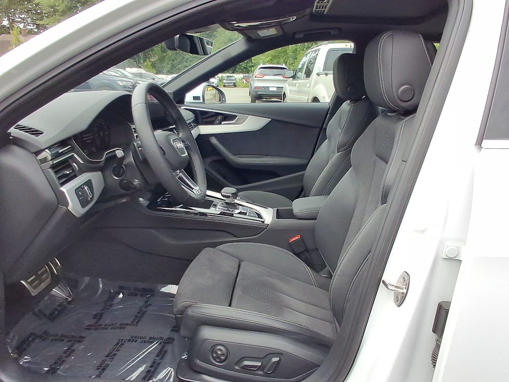 Thumbnail: 2023 Audi A4 - 10