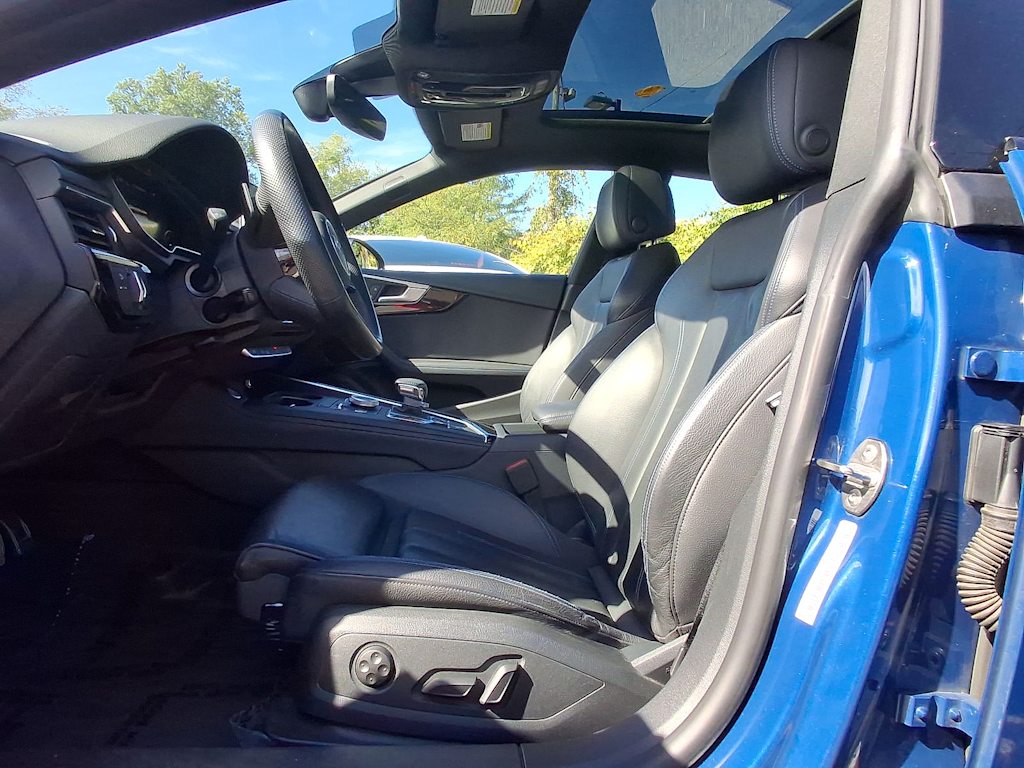 Thumbnail: 2019 Audi A5 - 10