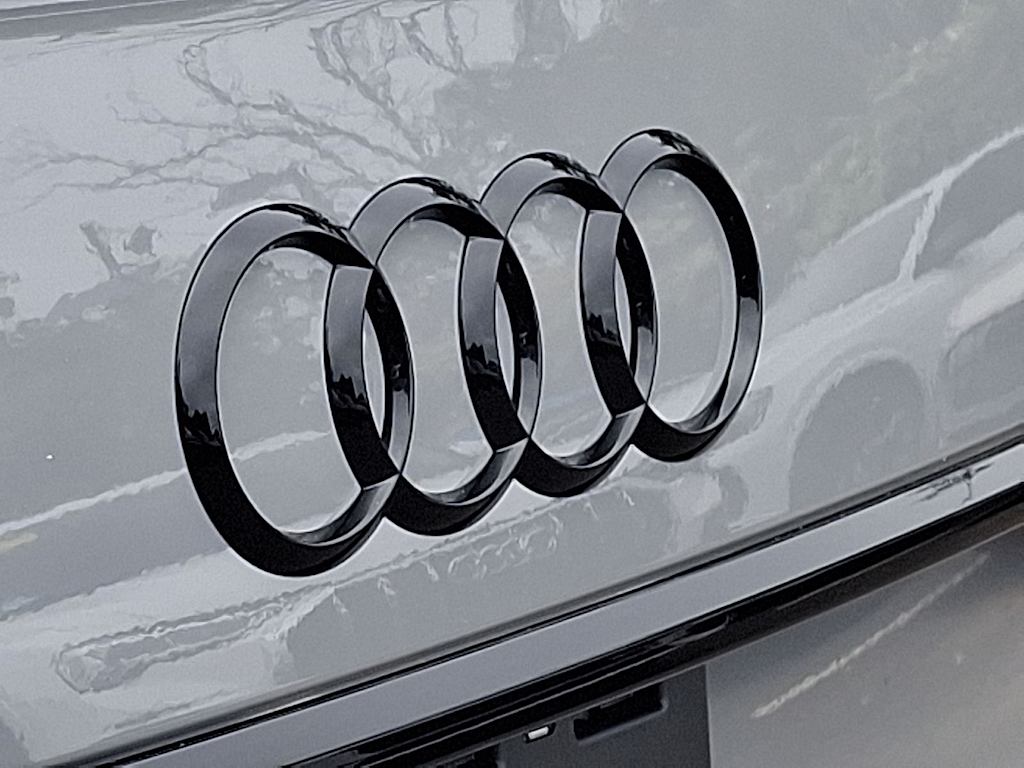 Thumbnail: 2025 Audi S6 - 7