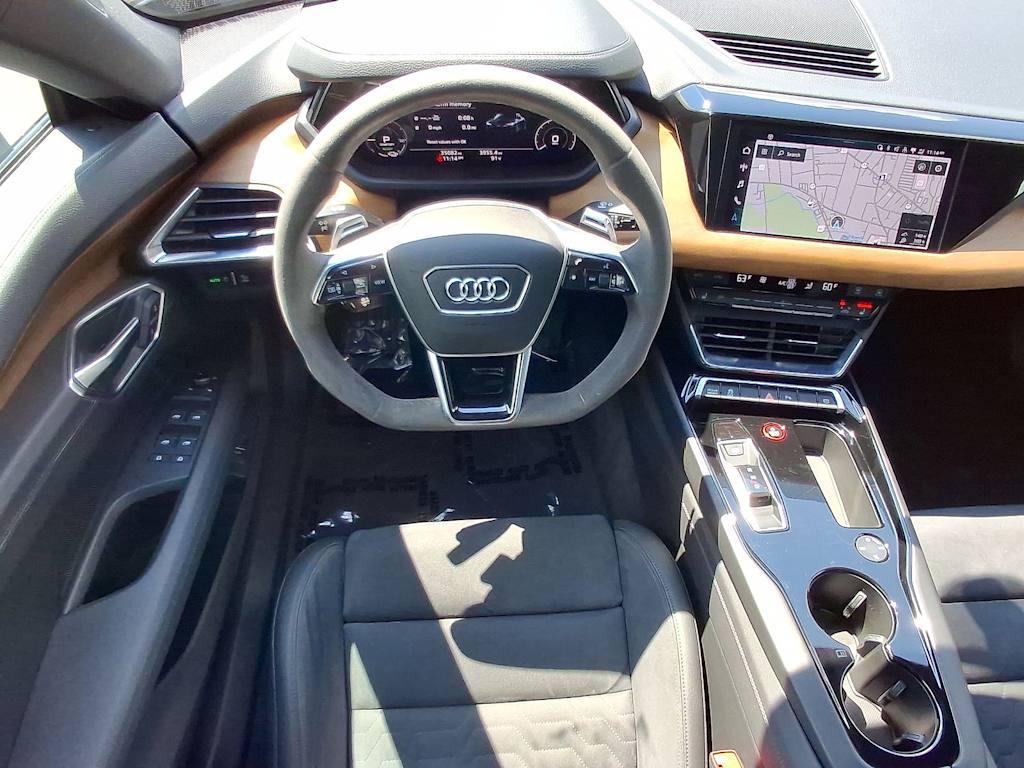 Thumbnail: 2022 Audi e-tron GT - 13