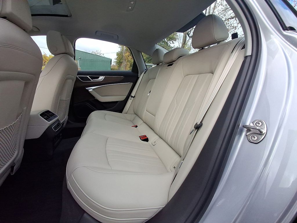 Thumbnail: 2025 Audi A6 - 11