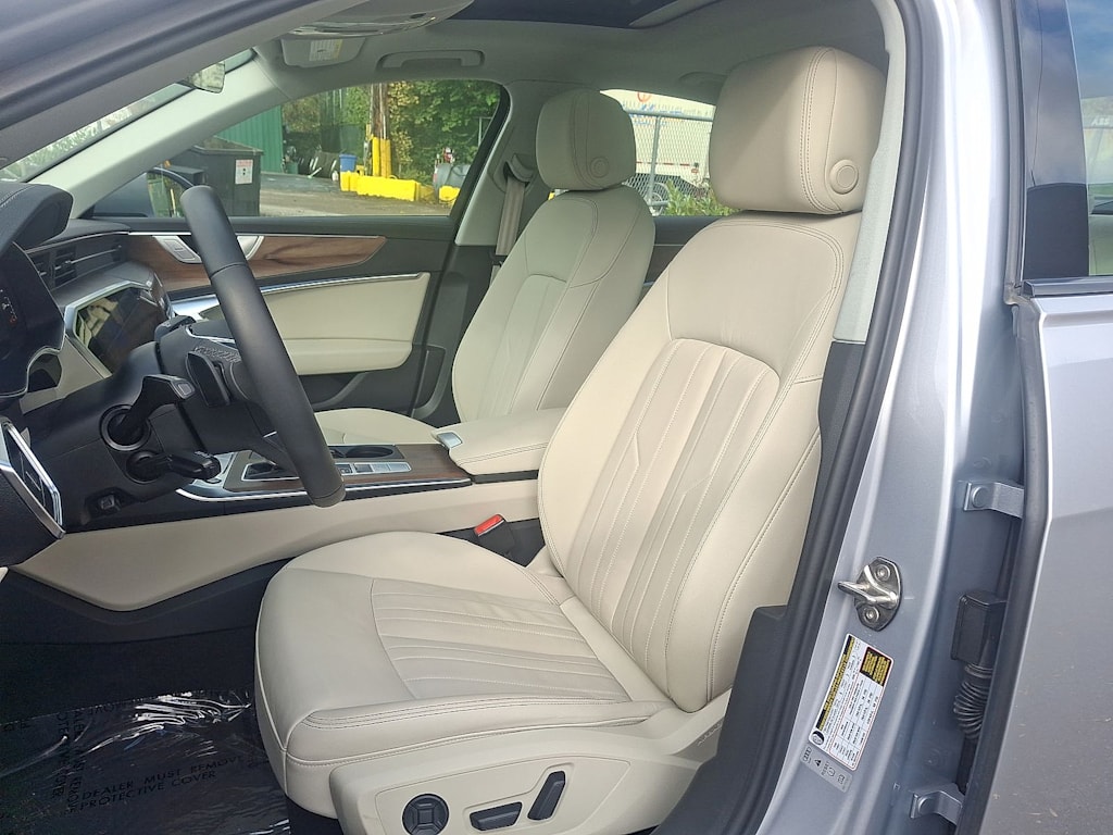 Thumbnail: 2025 Audi A6 - 10