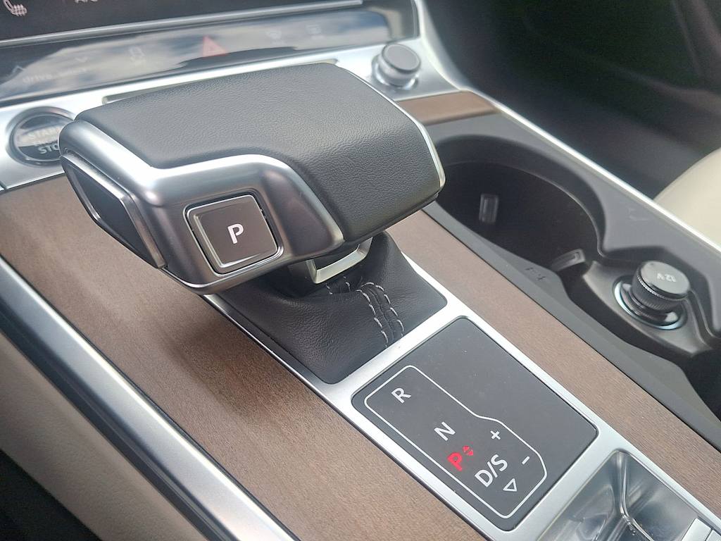 Thumbnail: 2025 Audi A6 - 13