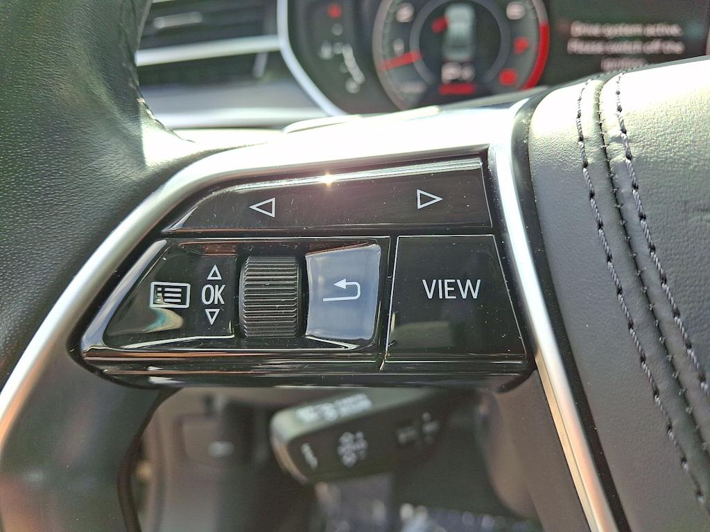 Thumbnail: 2023 Audi A8 - 27