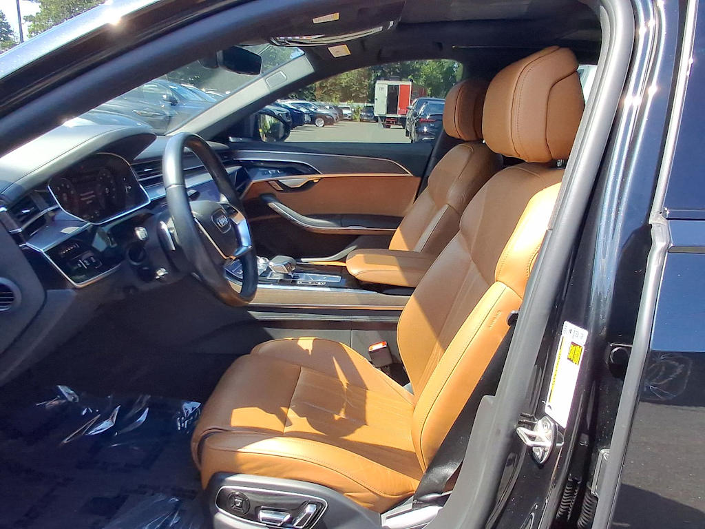 Thumbnail: 2023 Audi A8 - 10