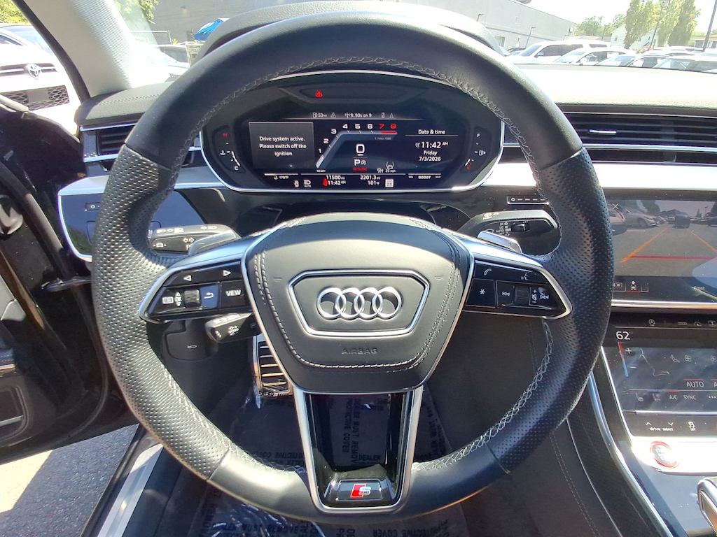 Thumbnail: 2023 Audi S8 - 13
