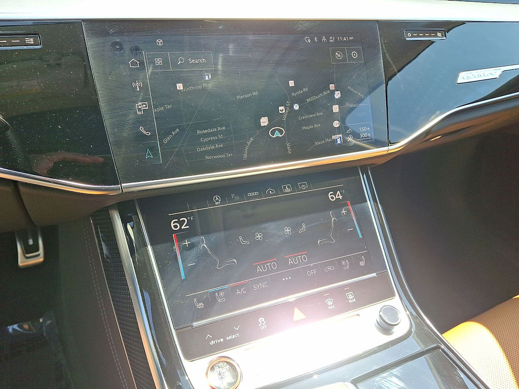 Thumbnail: 2023 Audi S8 - 15