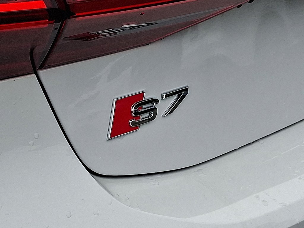 Thumbnail: 2025 Audi S7 - 7