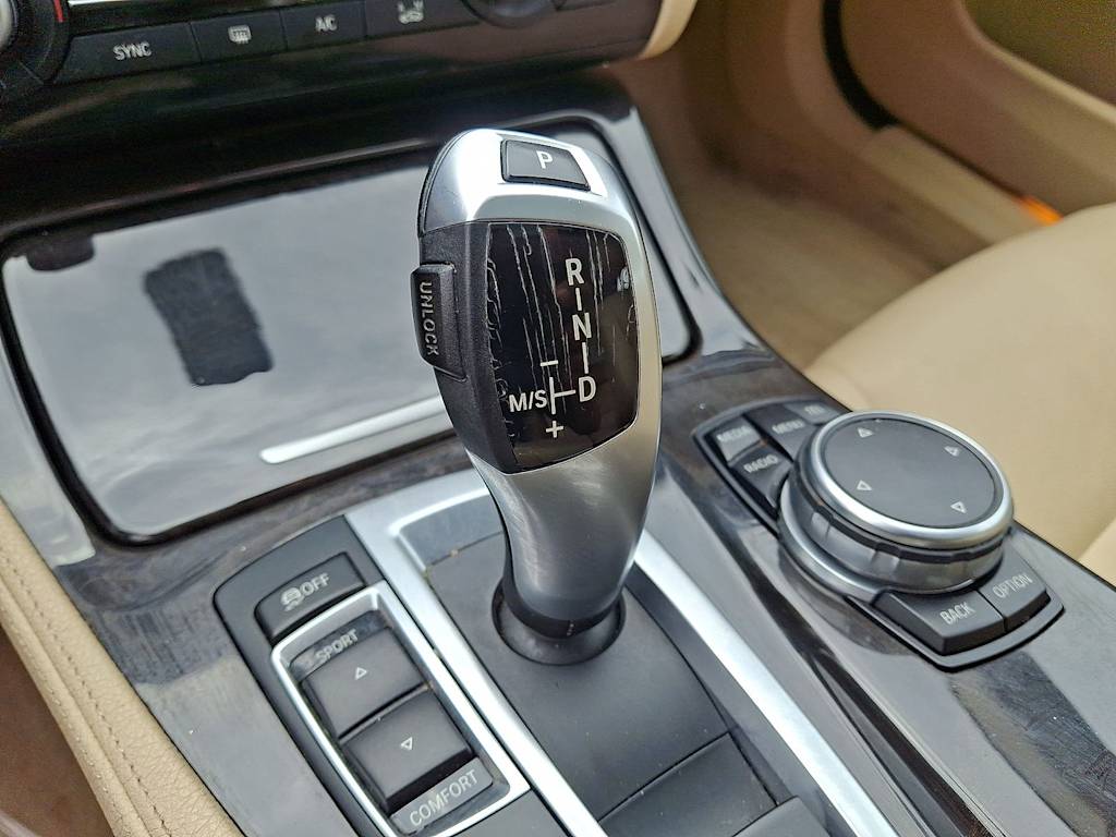 Thumbnail: 2015 BMW 5 Series - 23