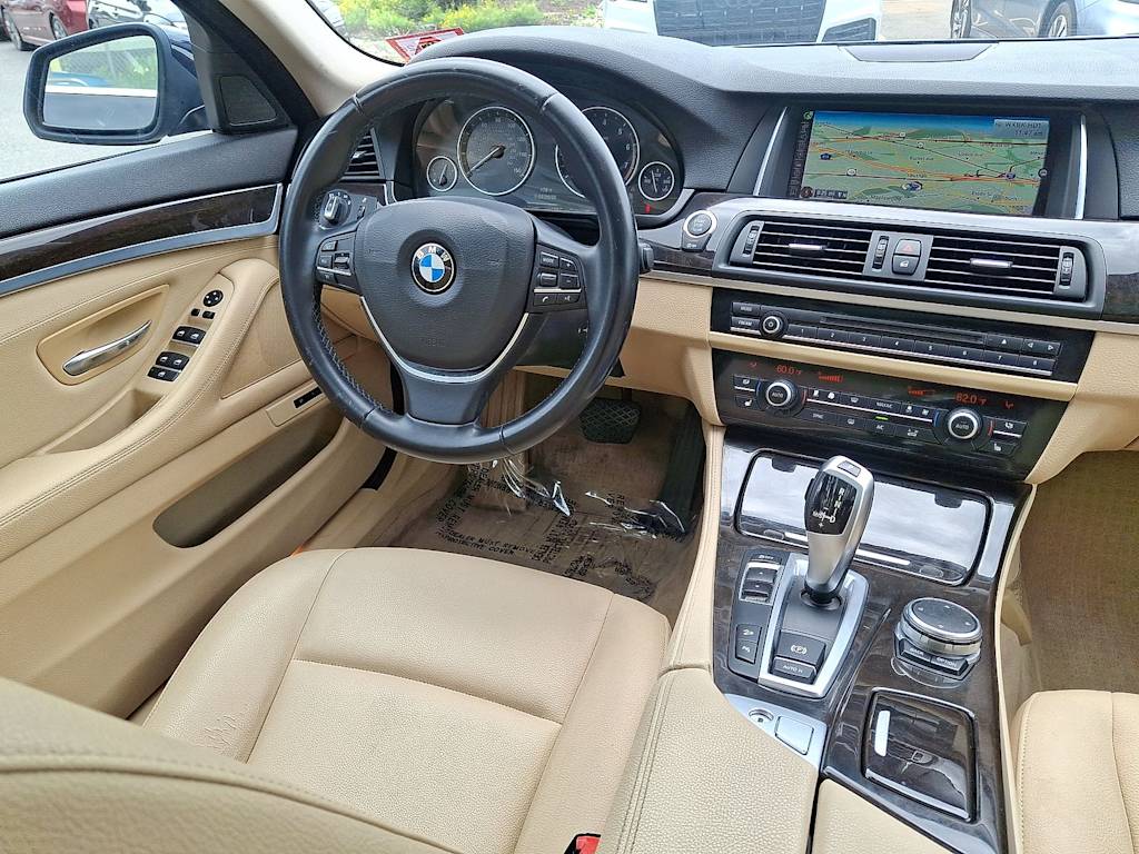 Thumbnail: 2015 BMW 5 Series - 9