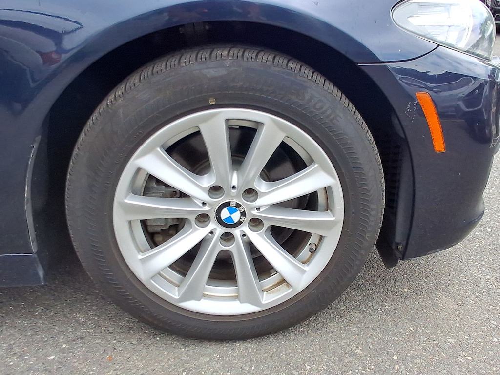 Thumbnail: 2015 BMW 5 Series - 8