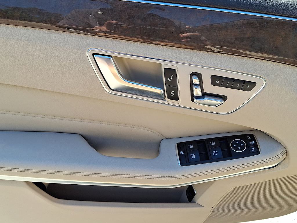 Thumbnail: 2015 Mercedes-Benz E-Class - 23
