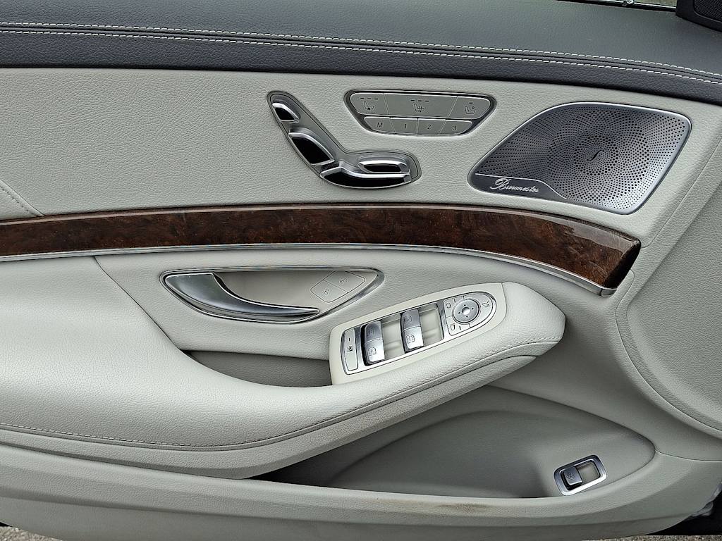 Thumbnail: 2015 Mercedes-Benz S-Class - 23