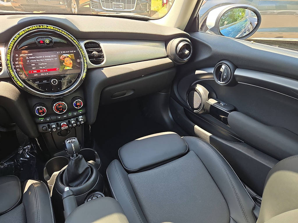 Thumbnail: 2023 MINI Cooper - 9