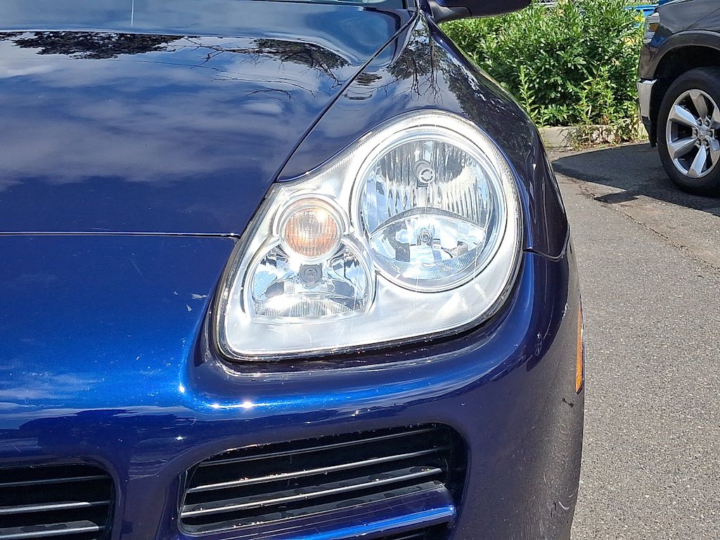 Thumbnail: 2003 Porsche Cayenne - 34