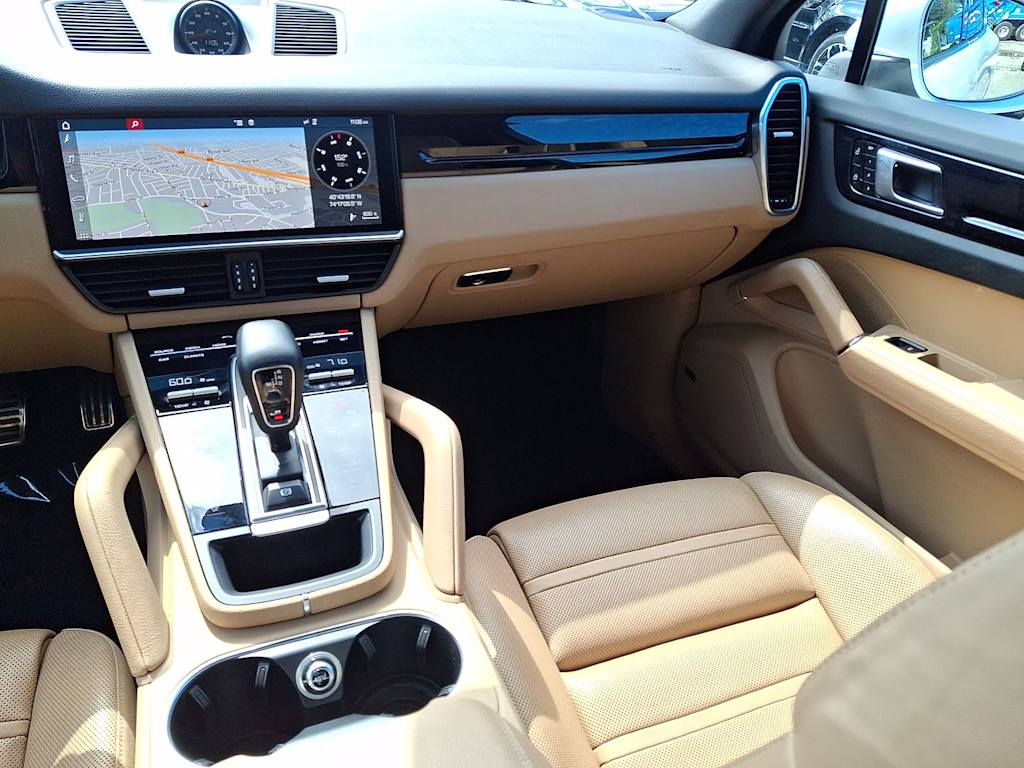 Thumbnail: 2019 Porsche Cayenne - 9