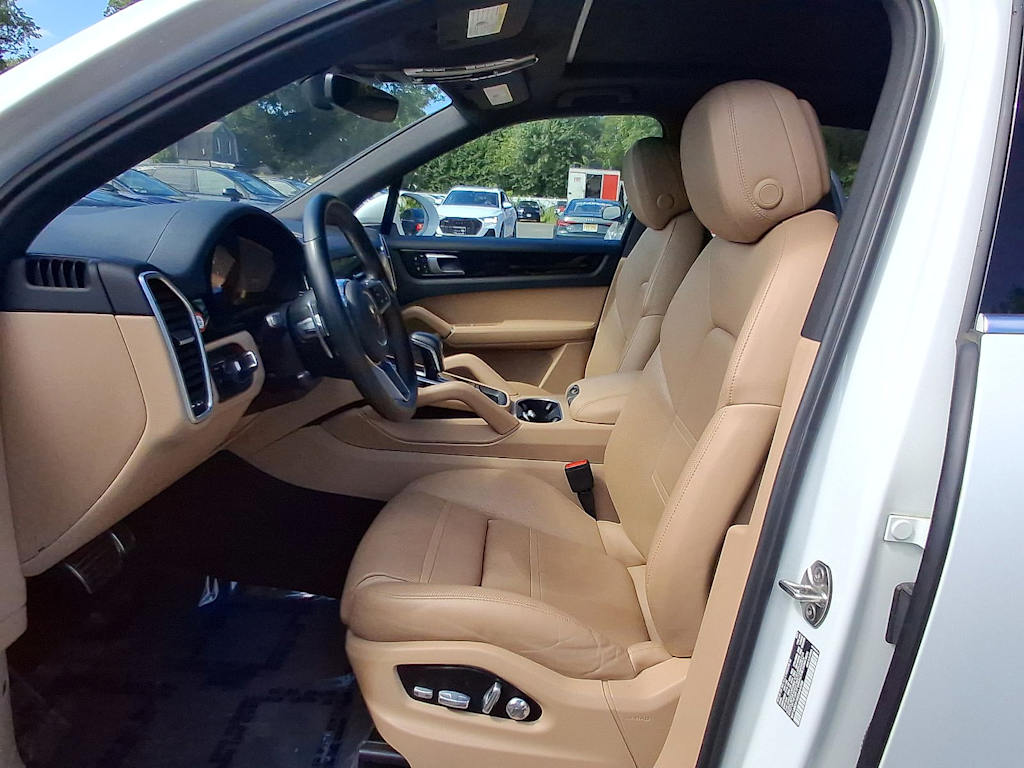 Thumbnail: 2019 Porsche Cayenne - 10