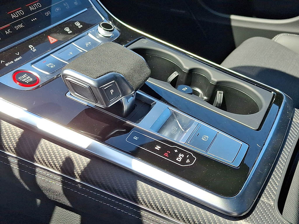 Thumbnail: 2026 Audi RS Q8 - 10