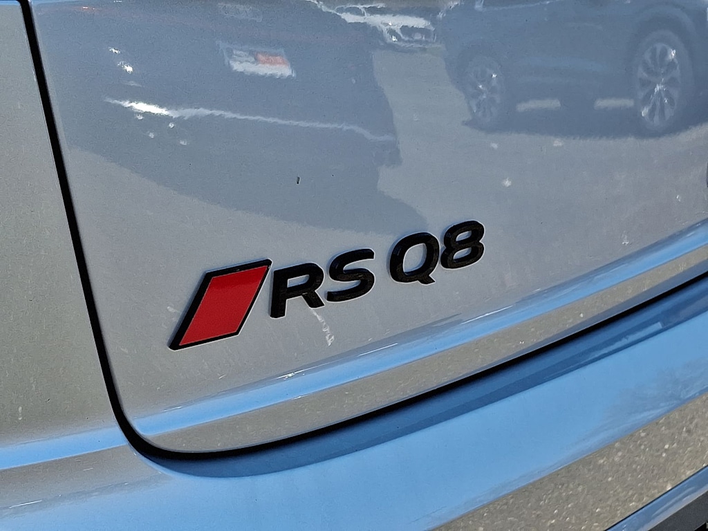 Thumbnail: 2026 Audi RS Q8 - 7