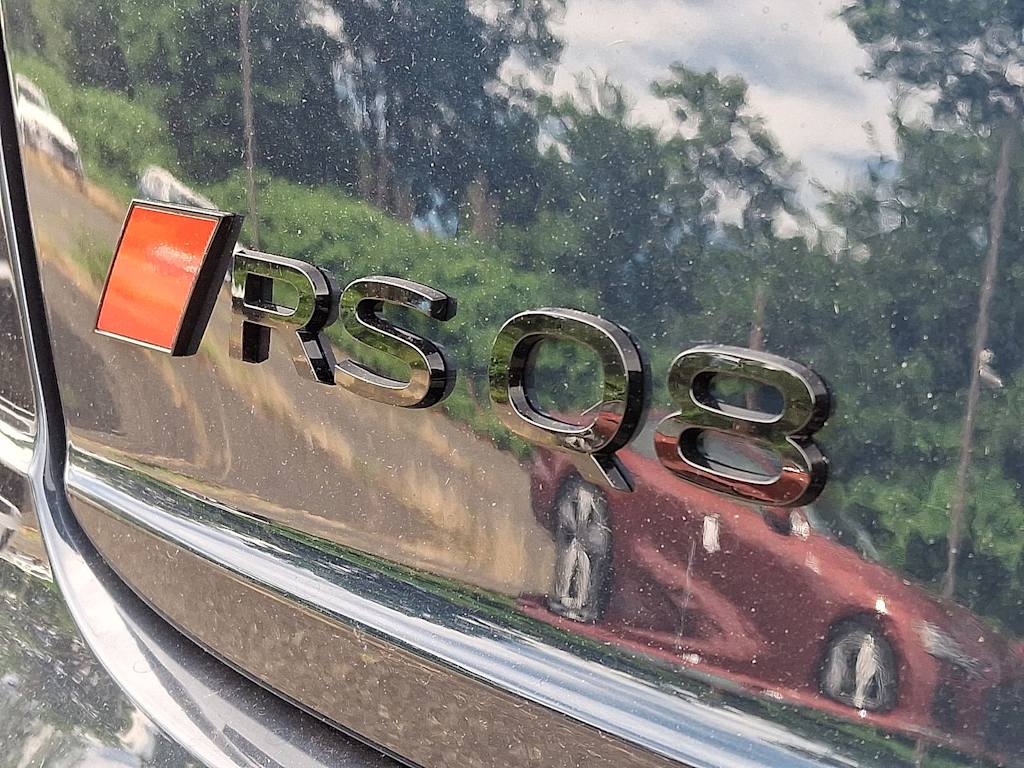 Thumbnail: 2026 Audi RS Q8 - 7