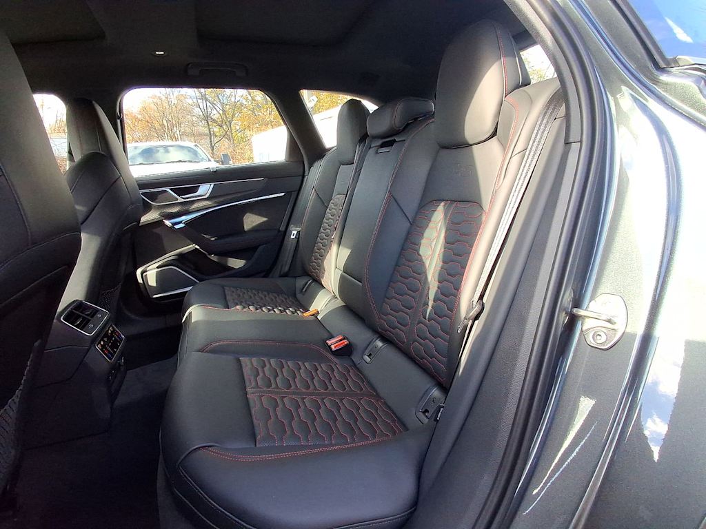 Thumbnail: 2026 Audi RS 6 - 9