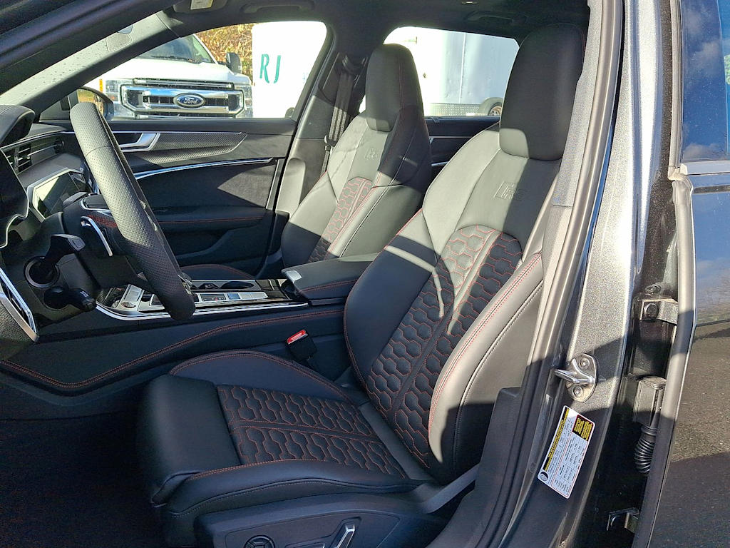 Thumbnail: 2026 Audi RS 6 - 8