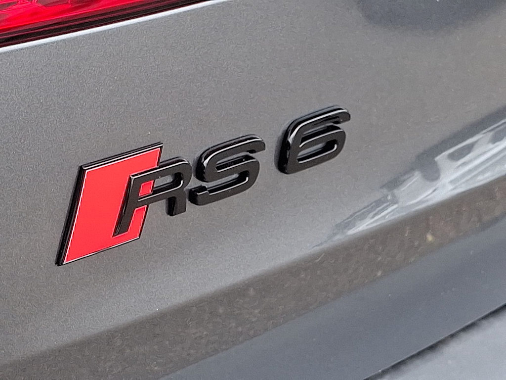 Thumbnail: 2025 Audi RS 6 - 7