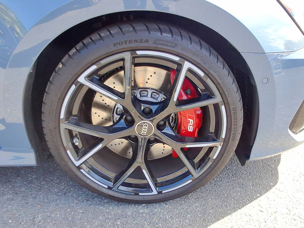 Thumbnail: 2024 Audi RS 3 - 8