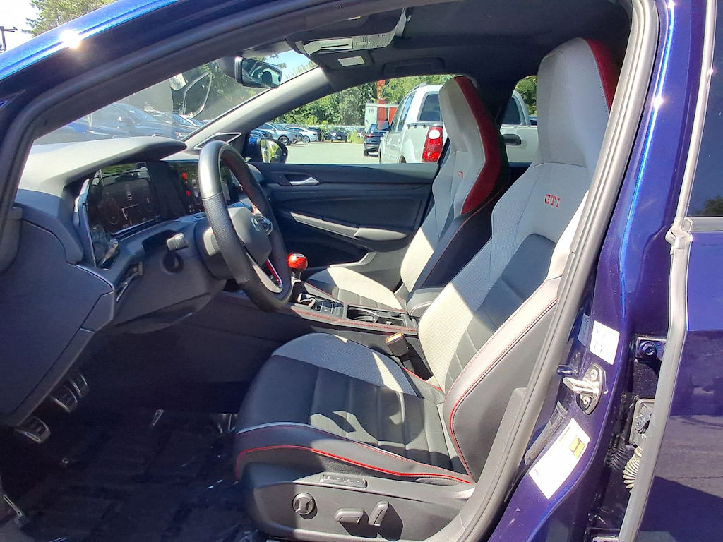 2023 Volkswagen Golf GTI 11