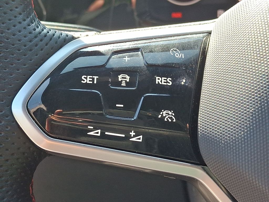 2023 Volkswagen Golf GTI 28