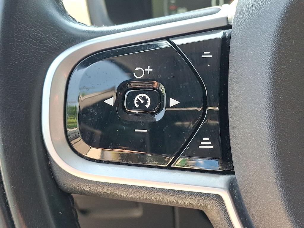 Thumbnail: 2019 Volvo XC90 - 26
