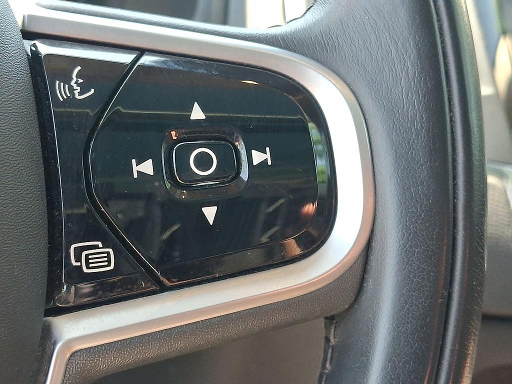 Thumbnail: 2019 Volvo XC90 - 27