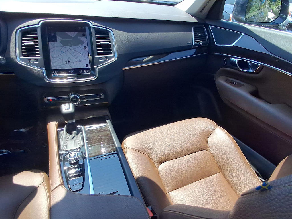 Thumbnail: 2019 Volvo XC90 - 9