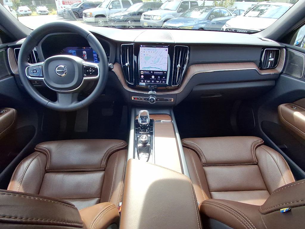Thumbnail: 2023 Volvo XC60 - 2