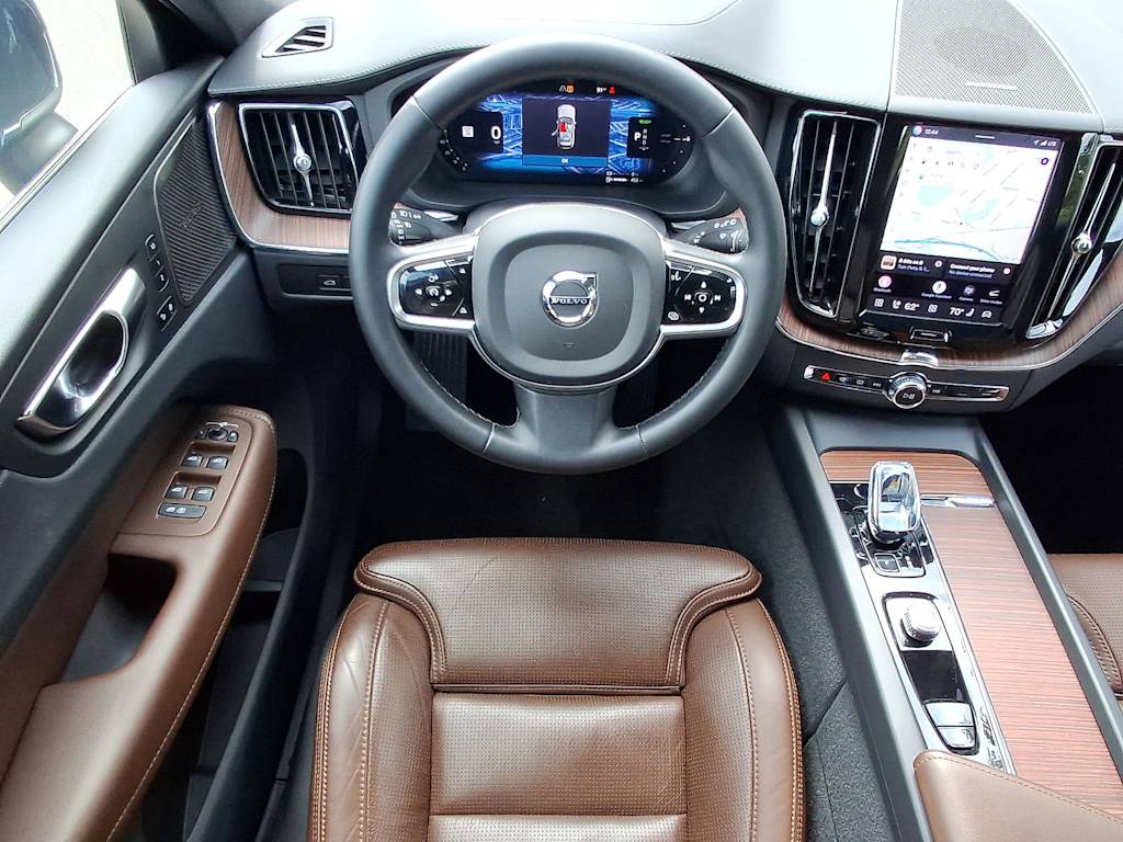 Thumbnail: 2023 Volvo XC60 - 29