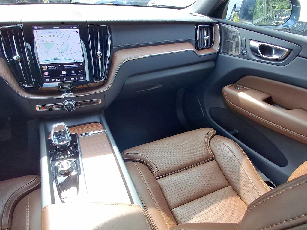 Thumbnail: 2023 Volvo XC60 - 9