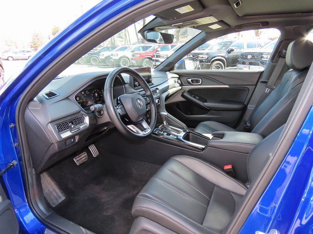 Thumbnail: 2023 Acura Integra - 10