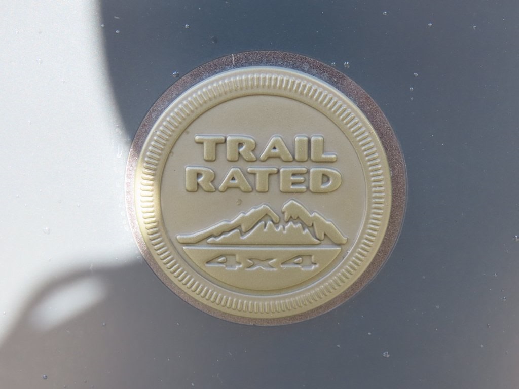 Thumbnail: 2016 Jeep Wrangler - 16