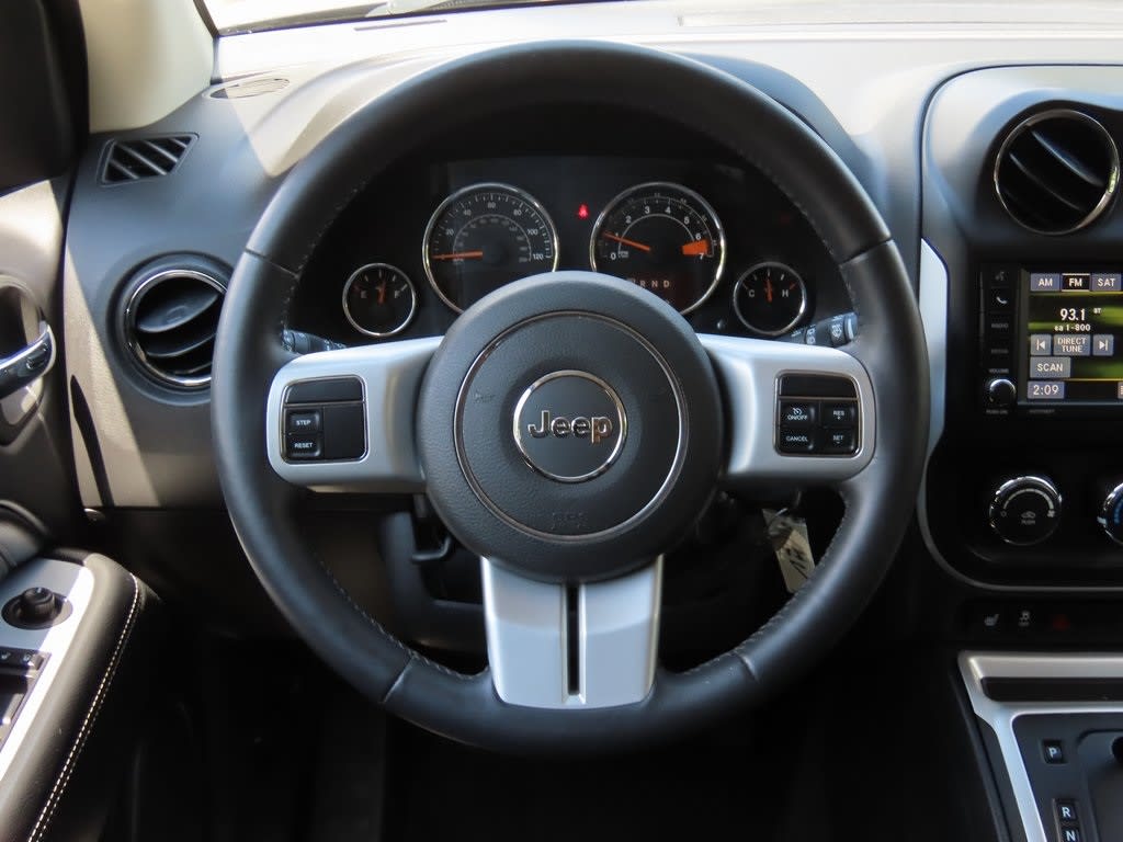 Thumbnail: 2017 Jeep Compass - 9